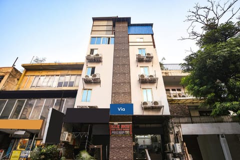 Property building, Facade/entrance
