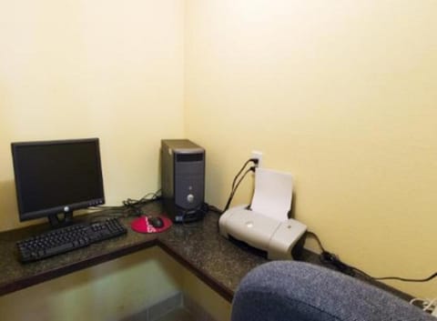 Garden Inn Hotel Hotel in Fairburn