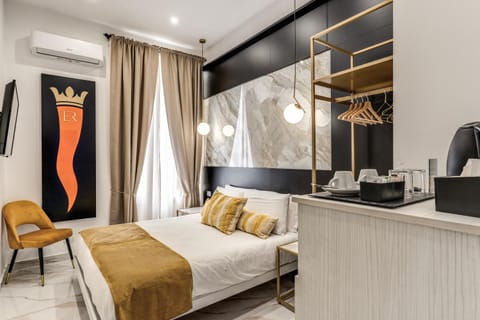 Bed, Photo of the whole room, Bedroom, air conditioner