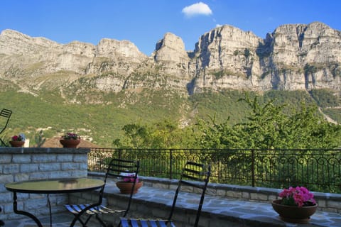 Mountain view, Area and facilities