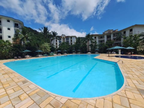 Property building, Restaurant/places to eat, Swimming pool