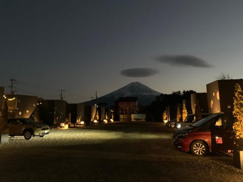 Night, Parking