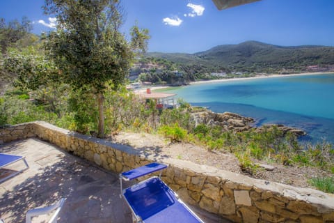 Nearby landmark, Day, Natural landscape, Beach, Mountain view, Sea view, sunbed