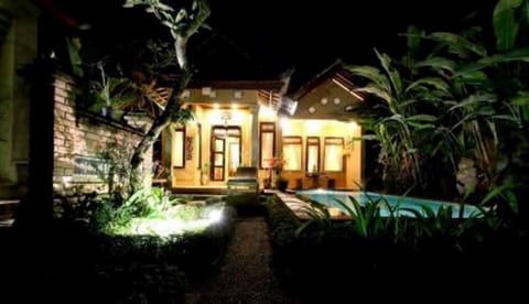 Night, Garden, Balcony/Terrace, Garden view, Pool view