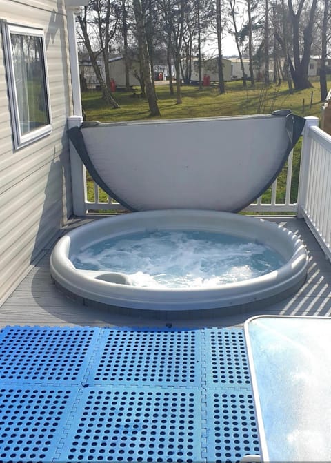 J S RETREATS @ TATTERSHALL LAKES House in Tattershall