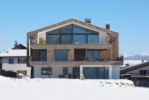 Property building, Day, Winter