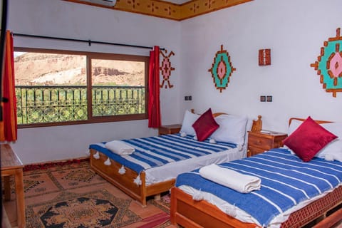Bed, Photo of the whole room, Bedroom, Garden view, Mountain view