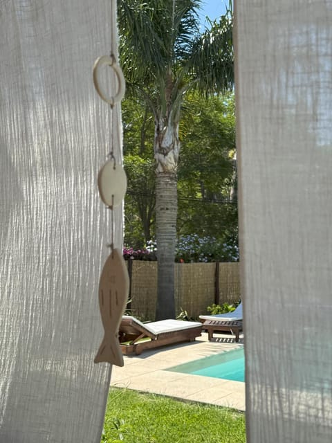 Property building, Garden view, Swimming pool, Breakfast