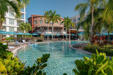 Restaurant/places to eat, Garden, Balcony/Terrace, Lounge or bar, Dining area, Swimming pool
