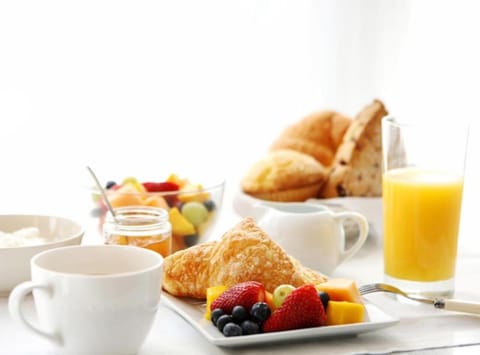 Restaurant/places to eat, Continental breakfast, Buffet breakfast