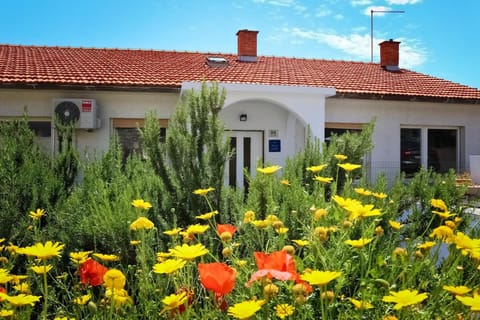 Rooms Hvar Bed and Breakfast in Hvar