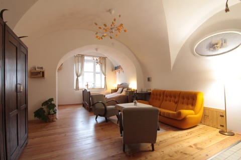 Living room, Decorative detail