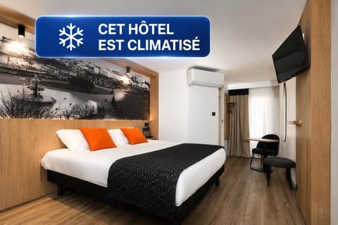 Bedroom, air conditioner