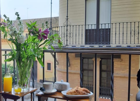 Balcony/Terrace, Balcony/Terrace, City view, Street view