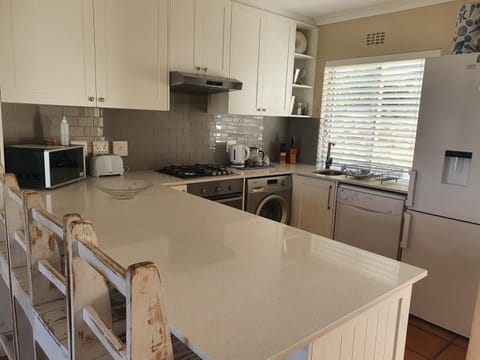 57 Whale Rock Estate Apartment in Hermanus