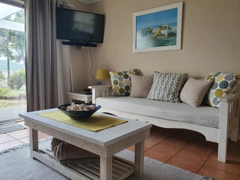 57 Whale Rock Estate Apartment in Hermanus