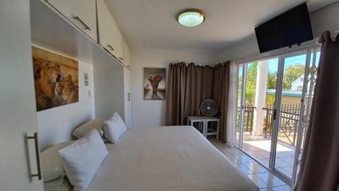 Come Home in Oudtshoorn Self-Catering Units Bed and Breakfast in Western Cape