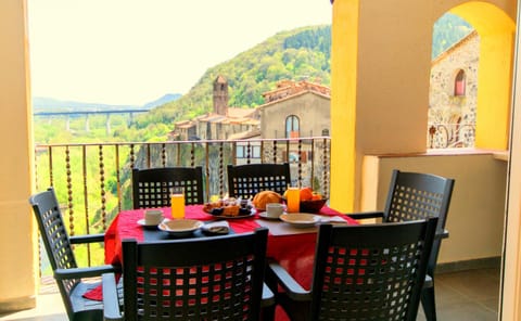 Patio, Patio, Natural landscape, View (from property/room), Balcony/Terrace, Dining area, Mountain view, Mountain view, River view, River view