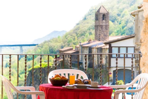 Patio, Natural landscape, View (from property/room), Balcony/Terrace, Balcony/Terrace, Dining area, Mountain view