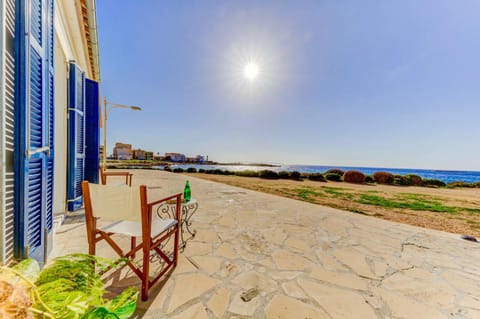 Facade/entrance, Off site, Beach, Sea view