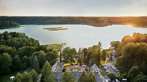 Bird's eye view, Summer, Fishing, Horse-riding, Table tennis, Canoeing, Hiking, Cycling, On site, Lake view, Area and facilities