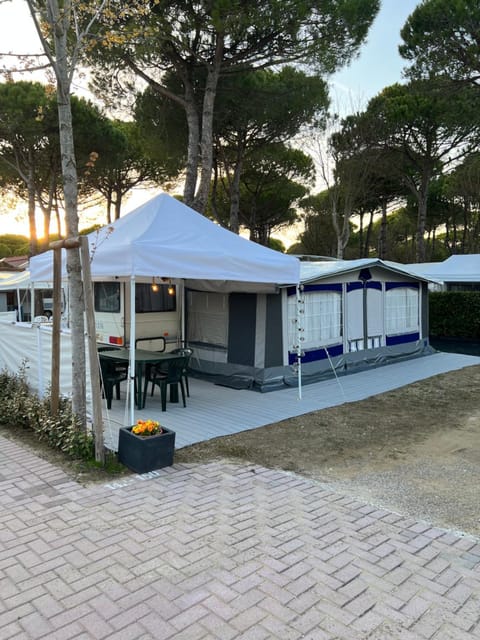 Caravan Cavallino - Valentini in Campeggio Union Lido Campground/ 
RV Resort in Cavallino-Treporti