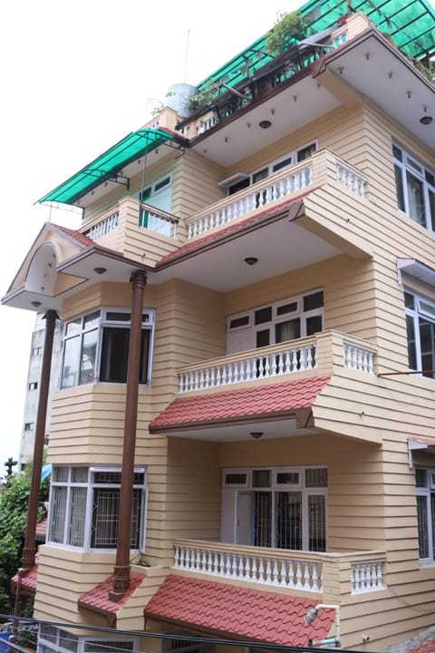 Property building, Neighbourhood, Natural landscape, Mountain view