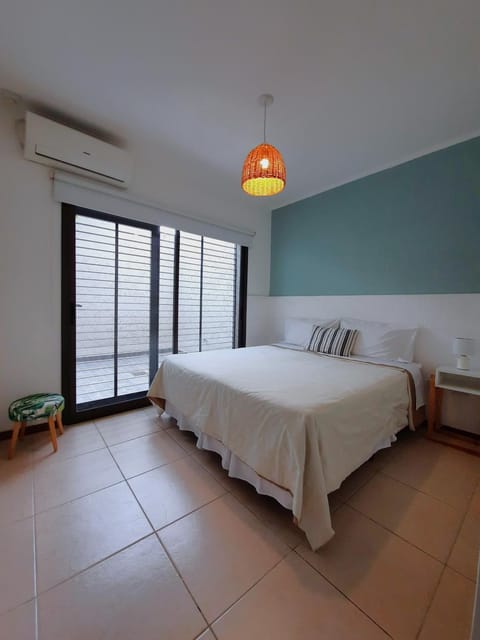 Bed, Photo of the whole room, Bedroom, air conditioner