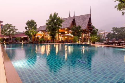 Property building, Lobby or reception, Swimming pool, Swimming pool