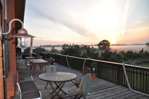 Balcony/Terrace, Balcony/Terrace