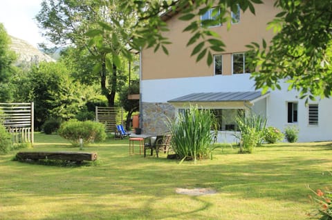 Property building, Off site, Garden