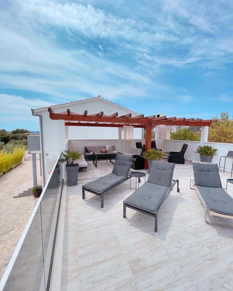 Villa Bliss , Kastela - Croatia Villa in Šibenik-Knin County, Croatia