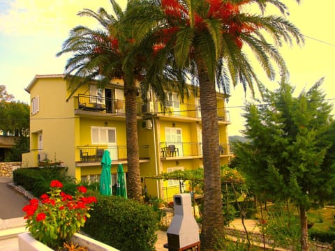 House Rozi Bed and Breakfast in Lika-Senj County