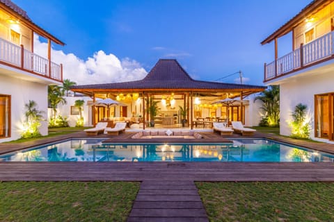 Villa Loma by Alfred in Bali Villa in Kuta