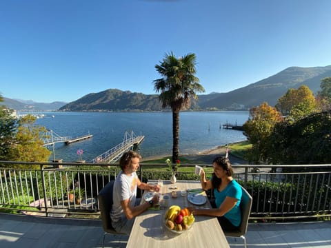 Balcony/Terrace, Lake view
