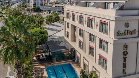 Property building, Swimming pool