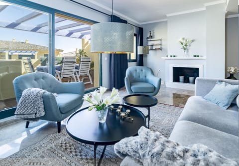 Communal lounge/ TV room, Living room