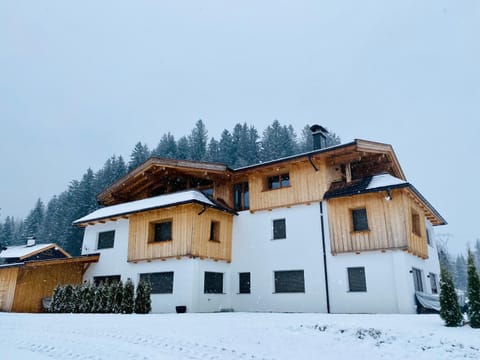 Property building, Day, Winter