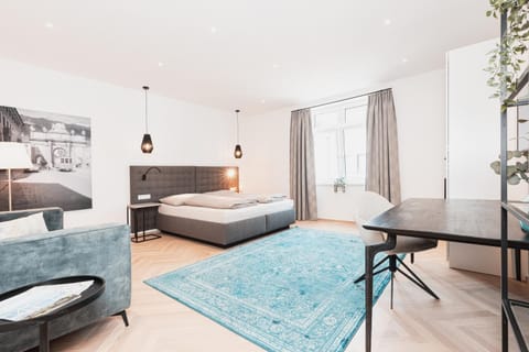 Bed, Living room, Photo of the whole room, Decorative detail, Bedroom