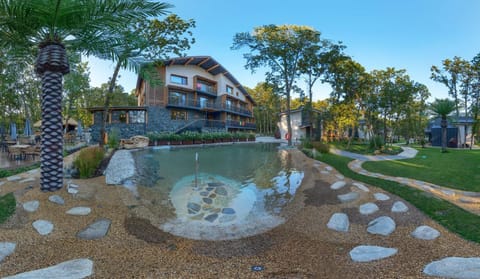 Property building, Swimming pool