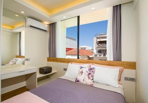 Bed, Bedroom, air conditioner