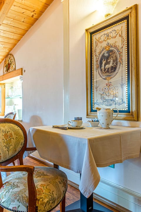 B&B Alla Loggia dell'Imperatore Bed and Breakfast in Levico Terme