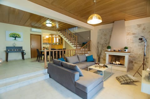 Living room, Photo of the whole room