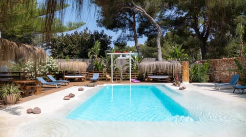 Day, Pool view, Swimming pool, sunbed