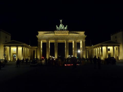 Nearby landmark, Neighbourhood