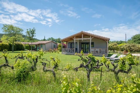 Domaine des Bridoux Village de Gîtes Campground/ 
RV Resort in Provence-Alpes-Côte d'Azur