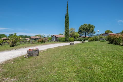 Domaine des Bridoux Village de Gîtes Campground/ 
RV Resort in Provence-Alpes-Côte d'Azur