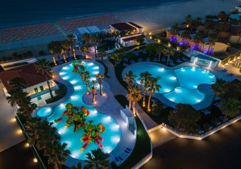 Aqua park, Swimming pool