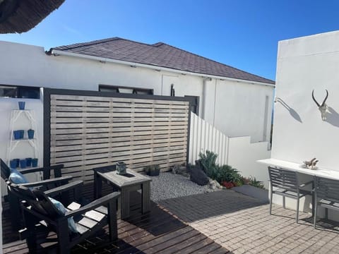 Bungalow by the sea near Cape Town Apartment in Western Cape