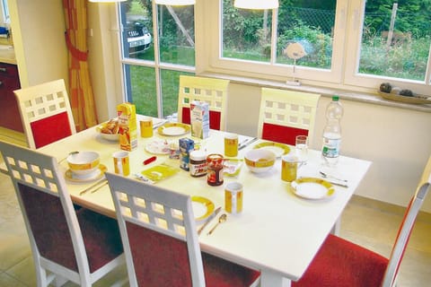 Haus Seegurke House in Zingst